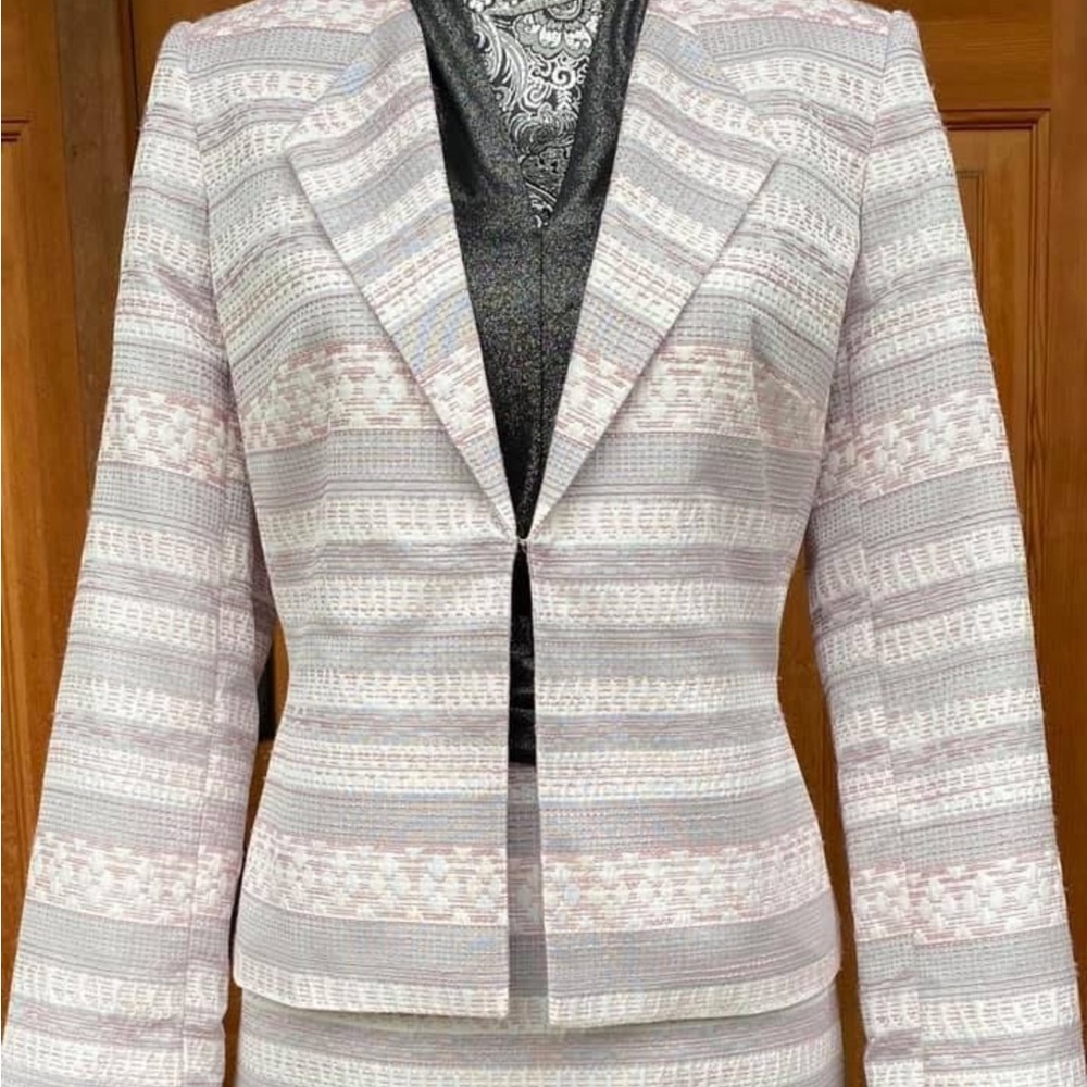 JM Studio by John Meyer blazer.  Size 22W